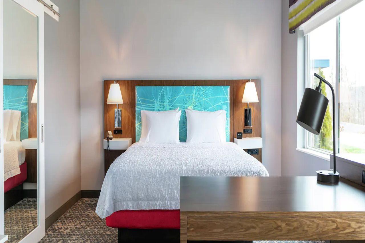 Dent Hampton Inn & Suites Cincinnati West, Oh מראה חיצוני תמונה