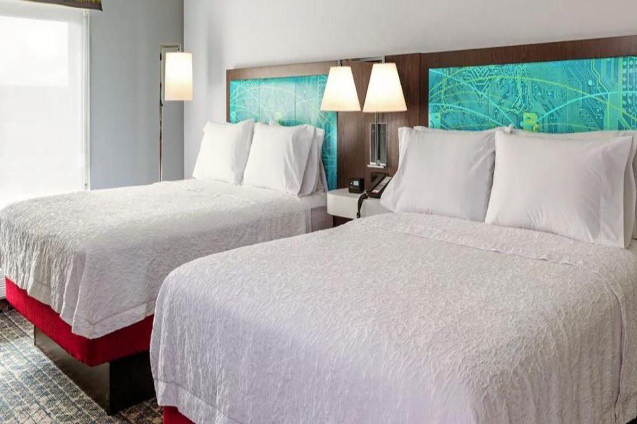 Dent Hampton Inn & Suites Cincinnati West, Oh מראה חיצוני תמונה