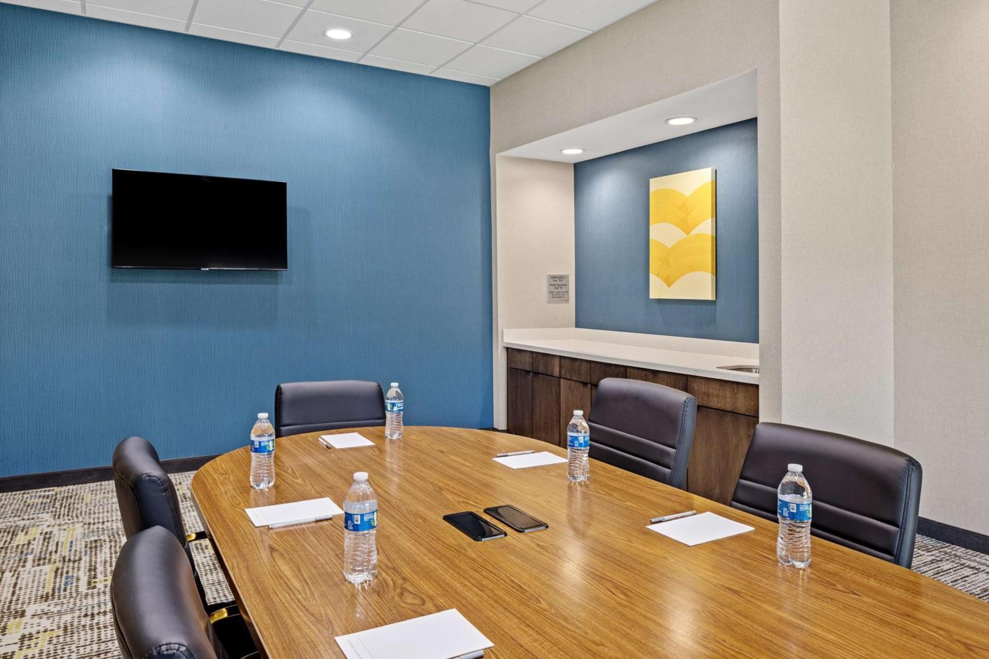 Dent Hampton Inn & Suites Cincinnati West, Oh מראה חיצוני תמונה