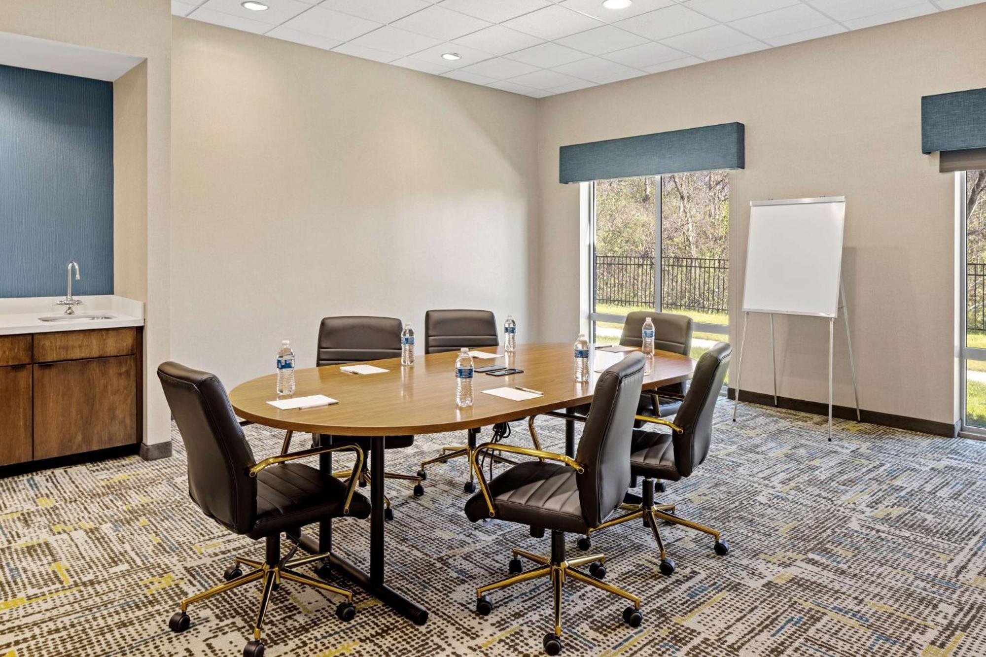 Dent Hampton Inn & Suites Cincinnati West, Oh מראה חיצוני תמונה